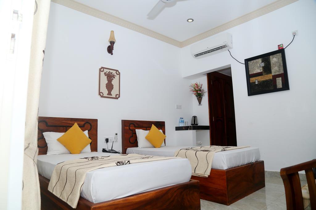 Jkab Park Hotel Trincomalee Ngoại thất bức ảnh