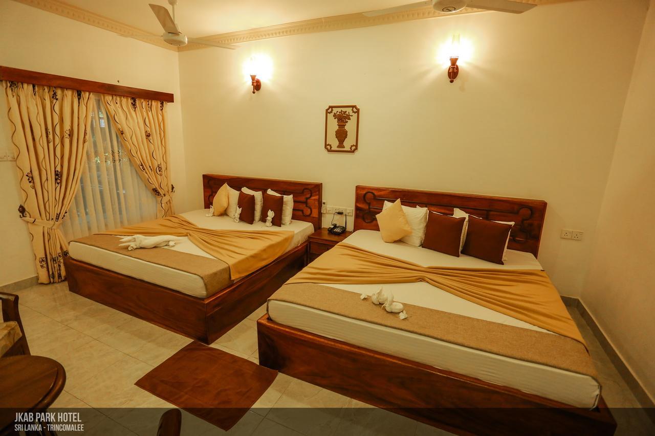 Jkab Park Hotel Trincomalee Ngoại thất bức ảnh