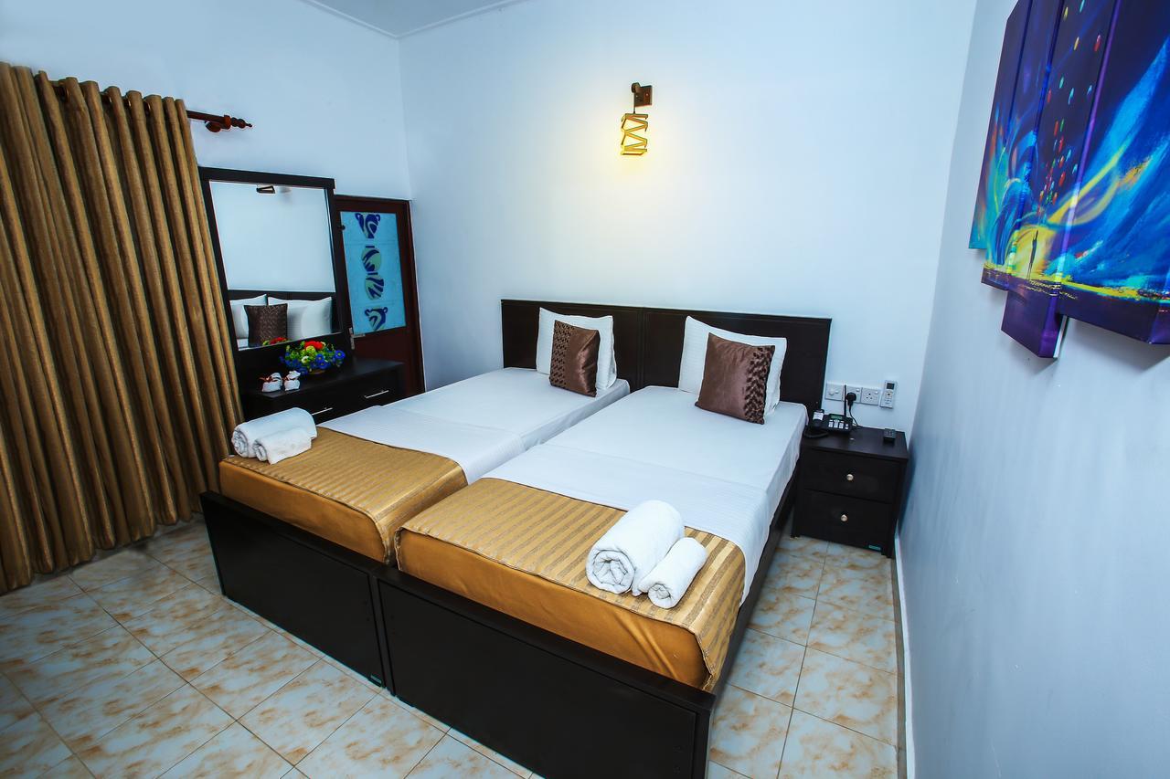 Jkab Park Hotel Trincomalee Ngoại thất bức ảnh